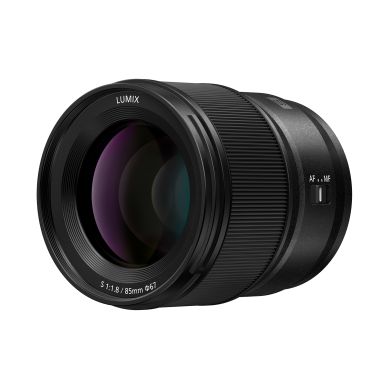Lumix L-Mount S 85mm f/1.8 Fixed Focal Length Lens, Aperture Range: f/1.8 to f/22, Linear AF Motor, Dust, Splash and Freeze-Resistant Design (S-S85GC, Black)
